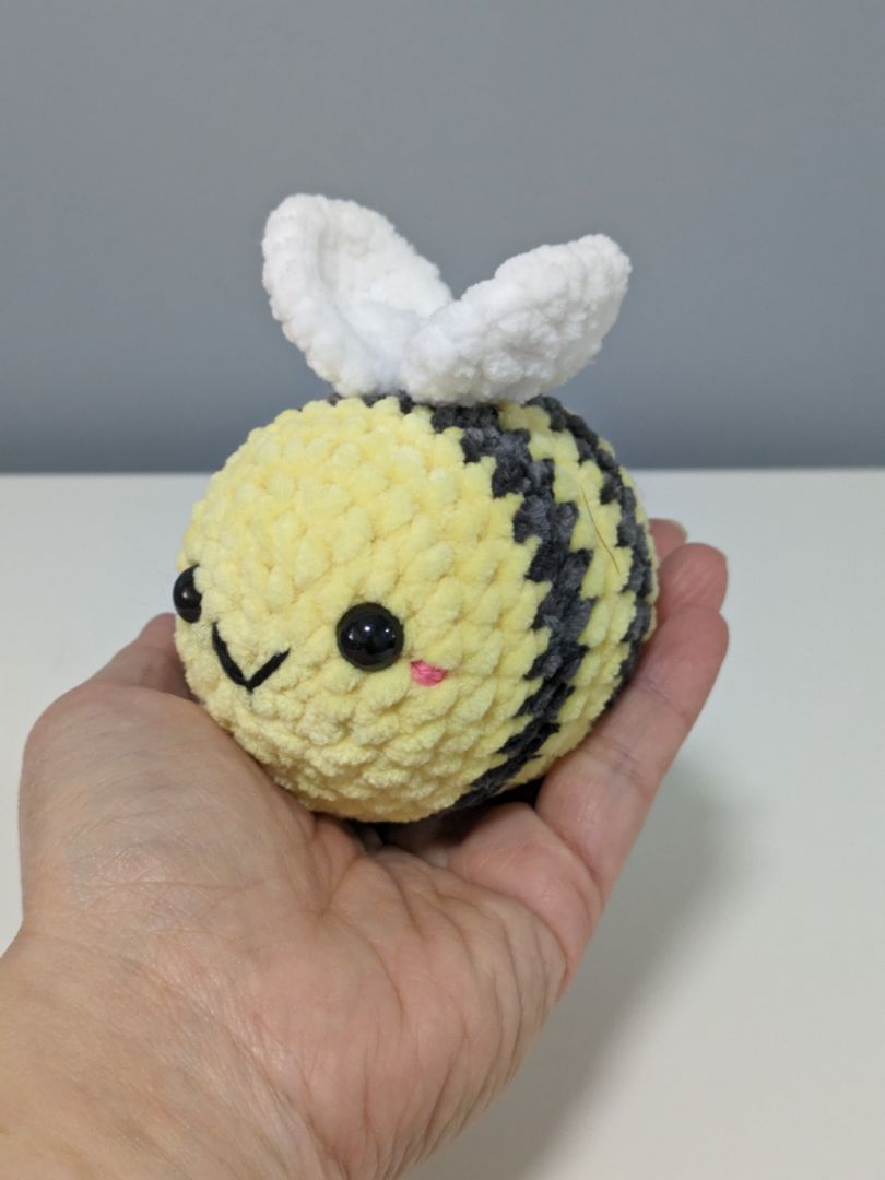 Mon Ami Crochet Small Bee Crochet Plushie