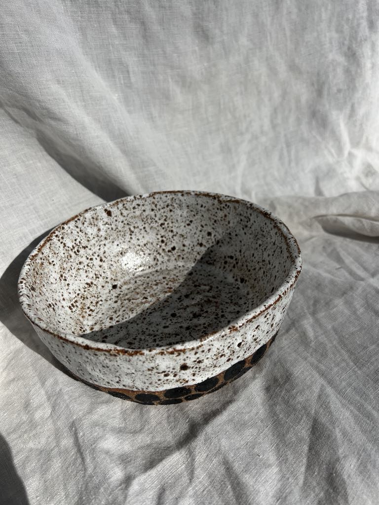 Rainbows & Rivers Riverbed Spot Bowl - White, White