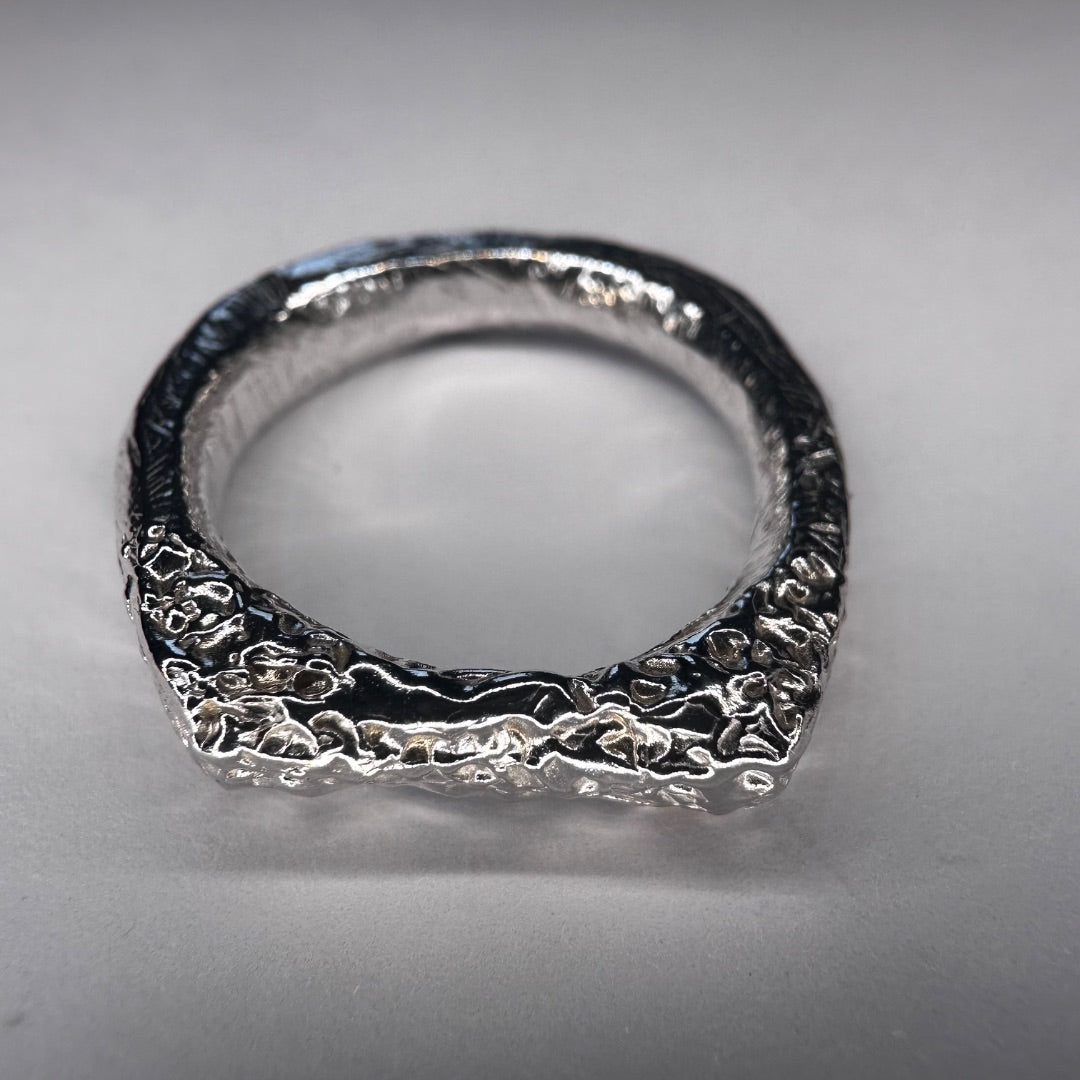 Venom Gemz Textured Signet, K.5