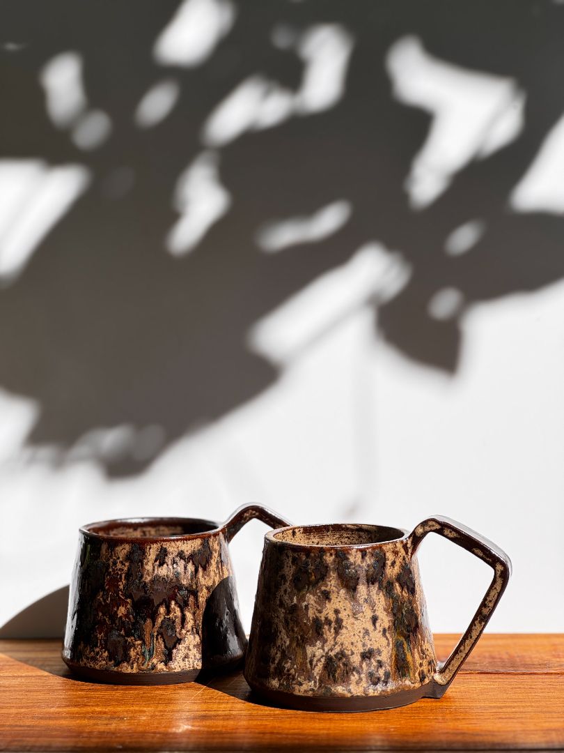 warrah ceramics Volcano Mug (dark woods), Dark Brown & Black 7x10cm