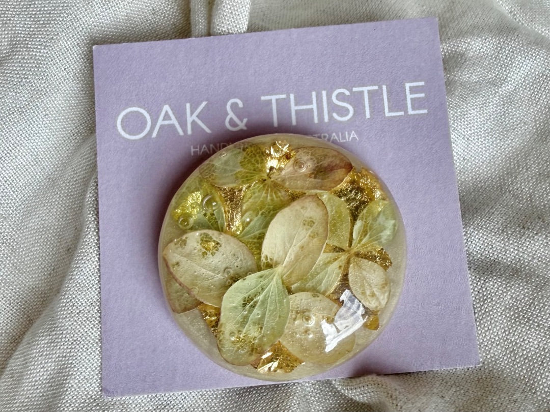 Oak & Thistle Brooch, Green, gold