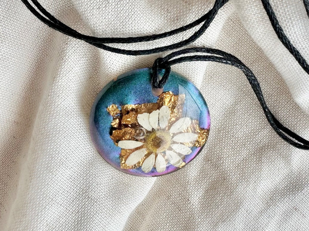 Oak & Thistle Droplet Necklace, Duochrome