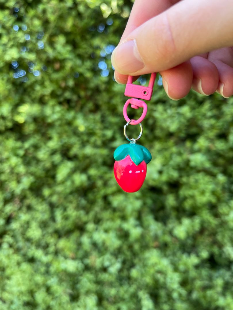 Seedi Bun Polymer Clay Keychain Strawberry Blank Face, Pink
