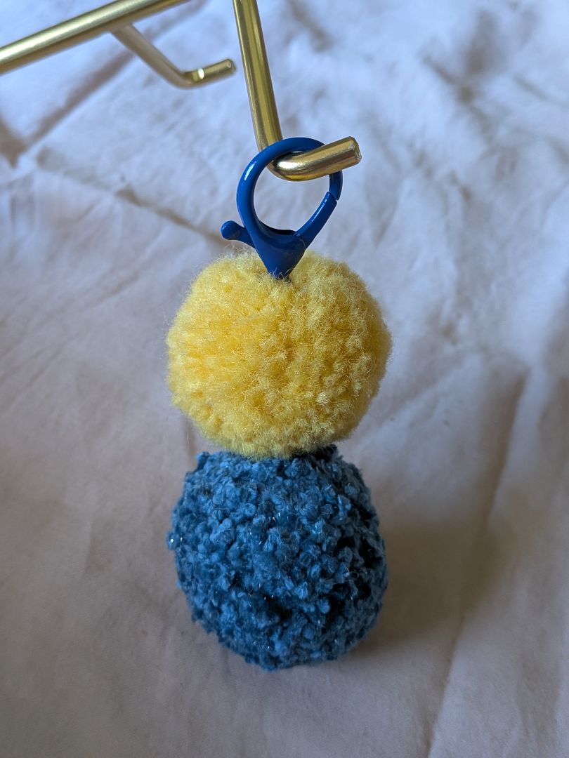 Dandy Dee Pom Pom Keyring, Yellow, Blue 12cm