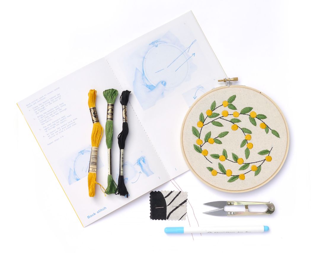 Yarn Industries Embroidery Kit - Wattle