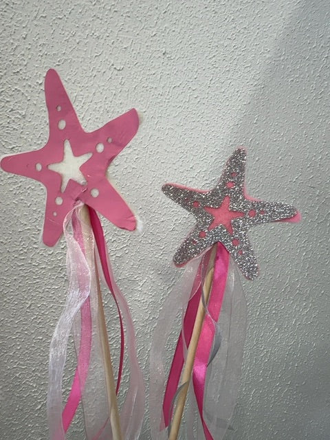 P and P Pompom See shell and Pearl wand, Various pinks One size