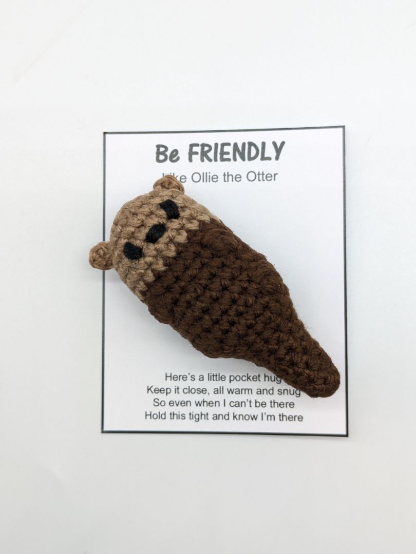 Mon Ami Crochet Pocket Hug Otter