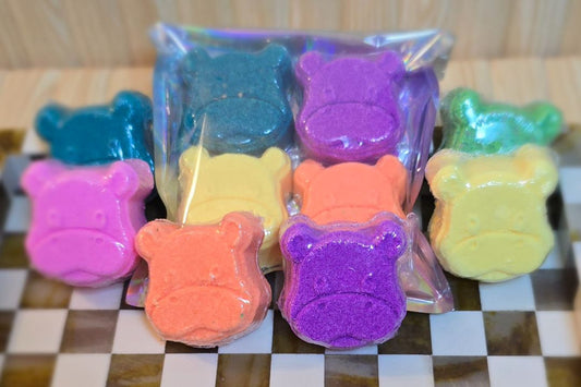 Life's Little Indulgences Hippo Bath Bomb pack,  Mixed