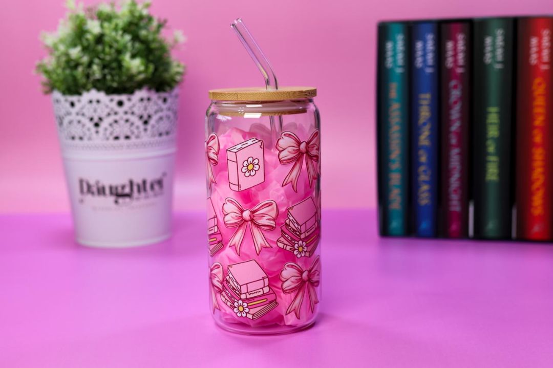 Daughter of My Mum Glass Tumblers - Books & Bows