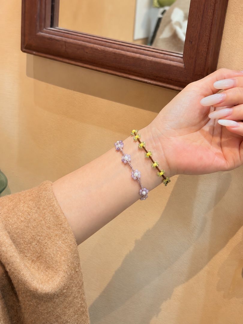 LumaKnot Handmade Daisy Pearl Bracelet – Citrus Bloom,   One Size