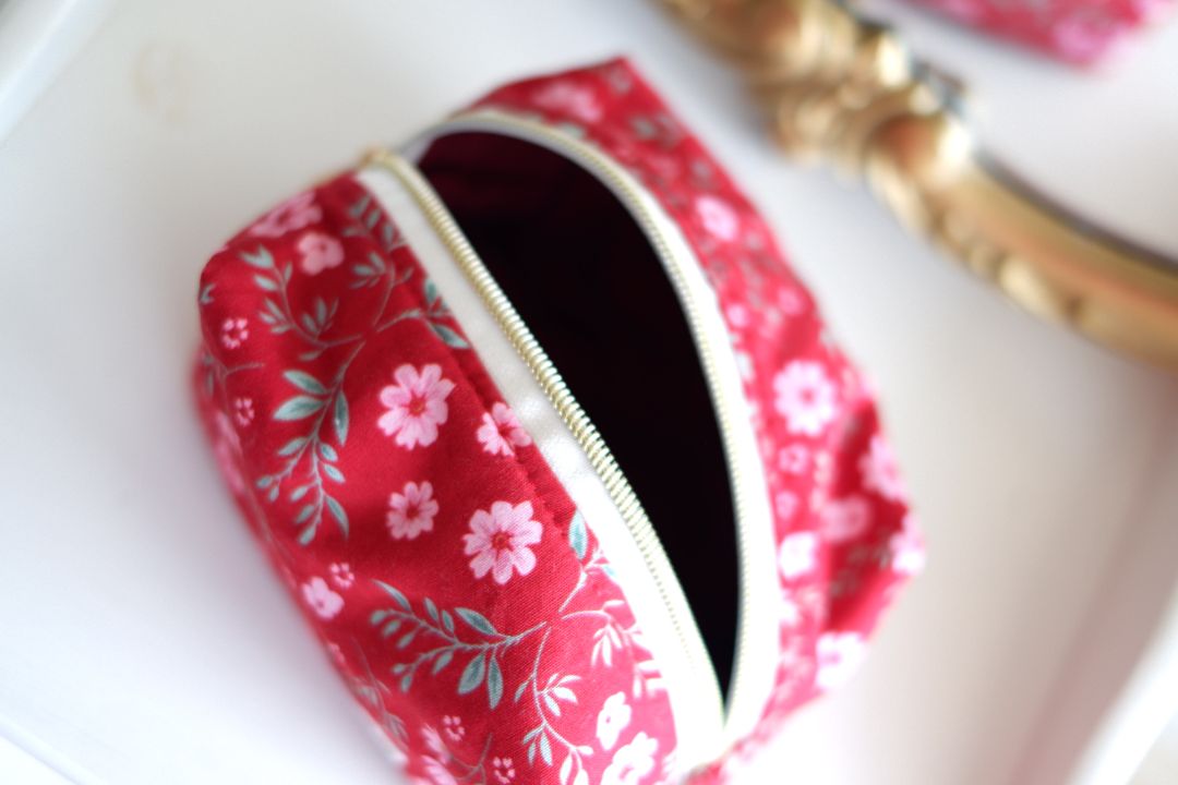 Studio Lumi Carry All Pouch,  Red Mini Essentials