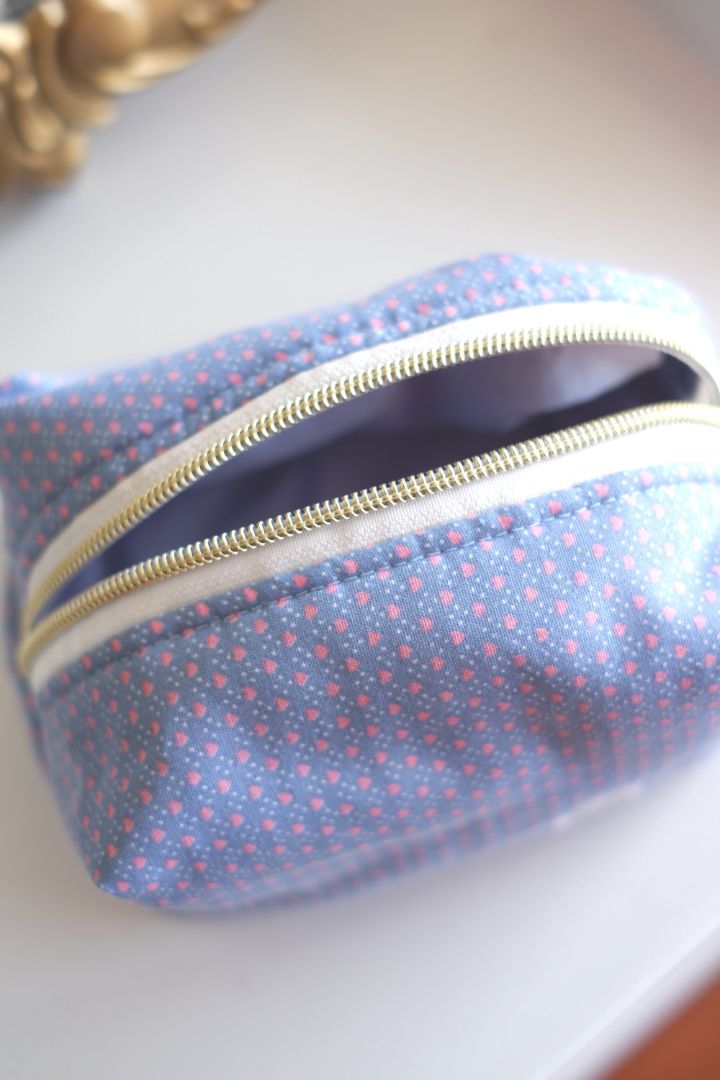 Studio Lumi Carry All Pouch,  Blue Mini Essentials