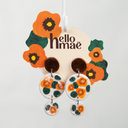 hellomae Nasturtium in brown (medium round)