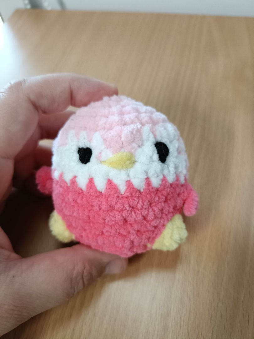 Nire Crochet Penguin,  Pink