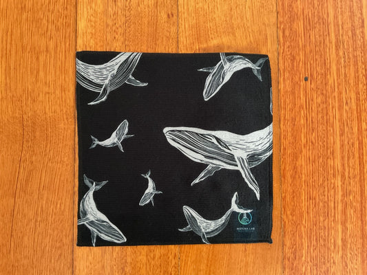 Marina Lab Multipurpose microfibre cloth,  Black & grey whale 20cm x 20cm