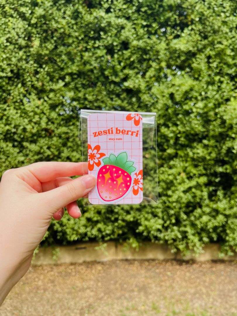 Seedi Bun Strawberry Sticker,  Pink 4cm