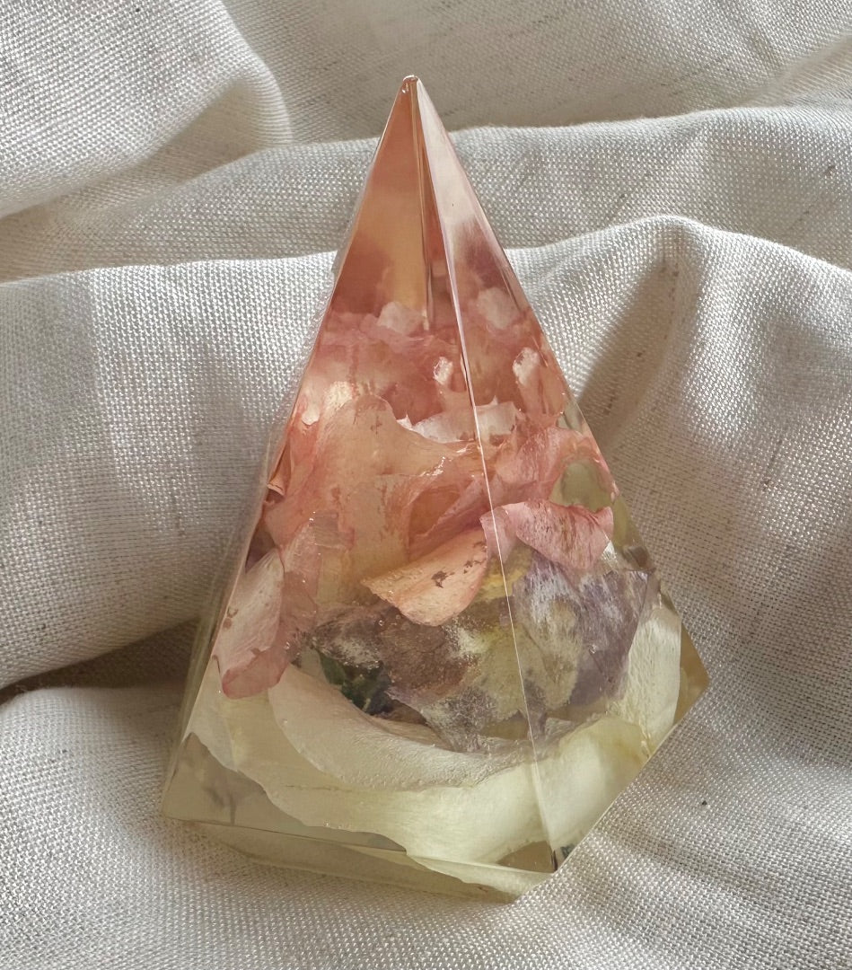 Oak & Thistle Ring Cone,  Pink, purple, white