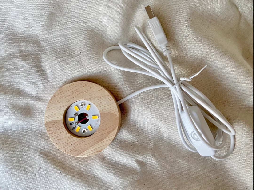 Oak & Thistle LED Light Base,  Wood grain