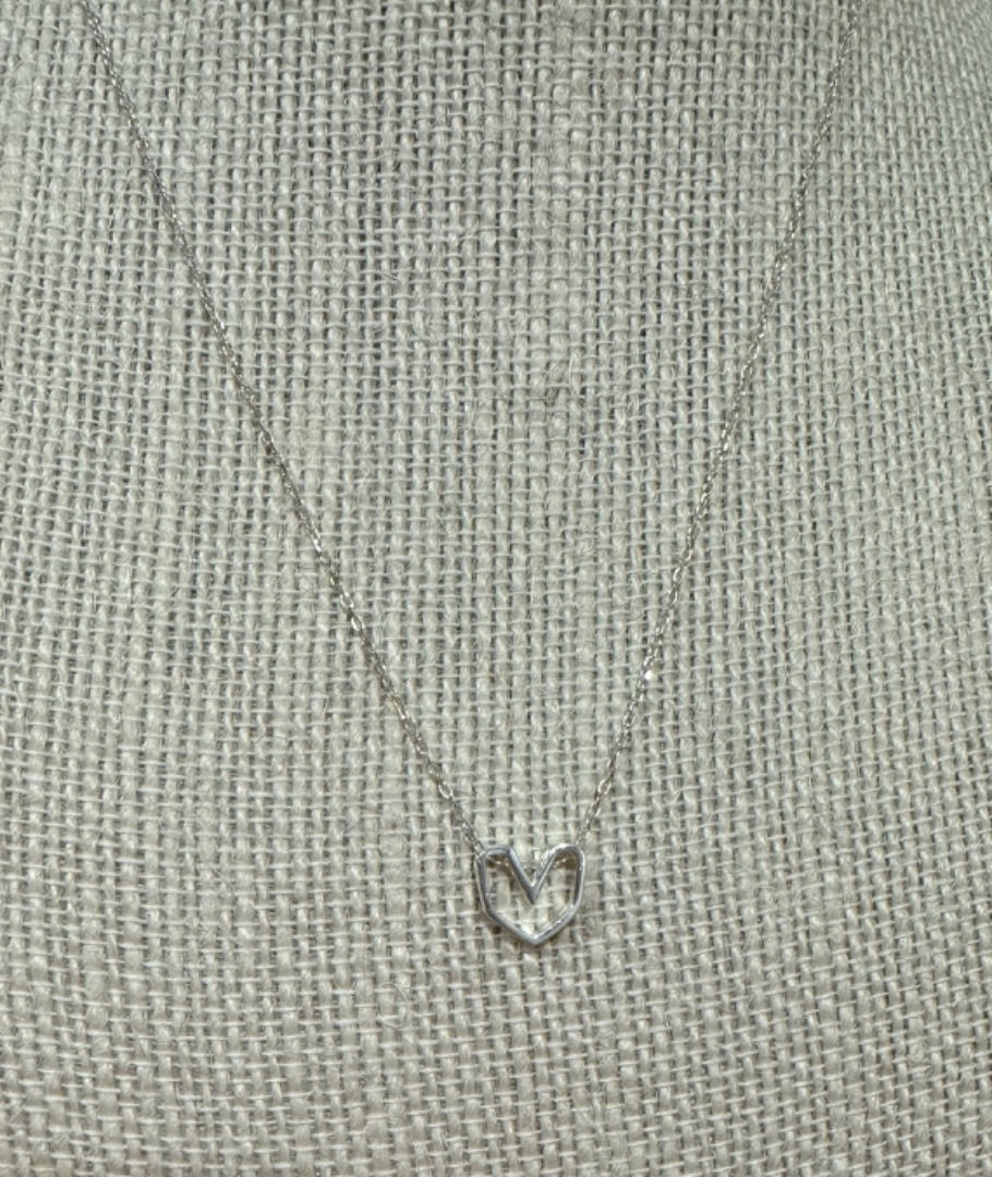 Evie & Co Studio Guiding Heart Silver Necklace