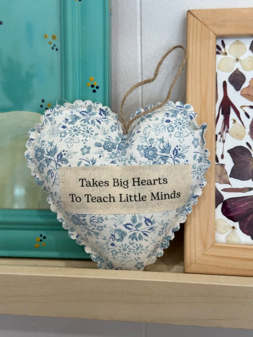 Ellen Mohan Creative Takes Big Hearts Ornaments