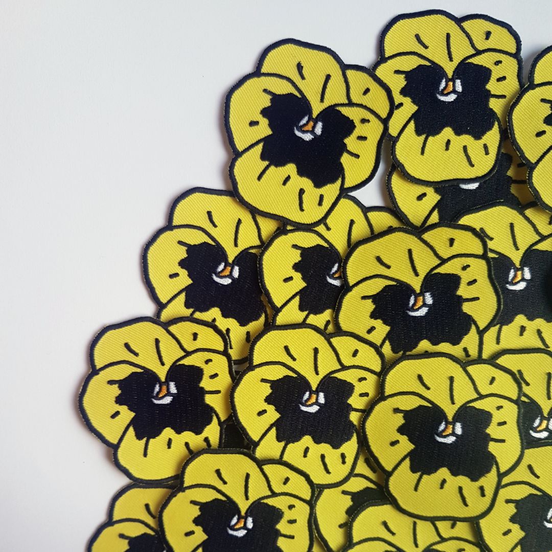 Tegan Iversen Yellow pansy patch,  yellow 6 x 6cm