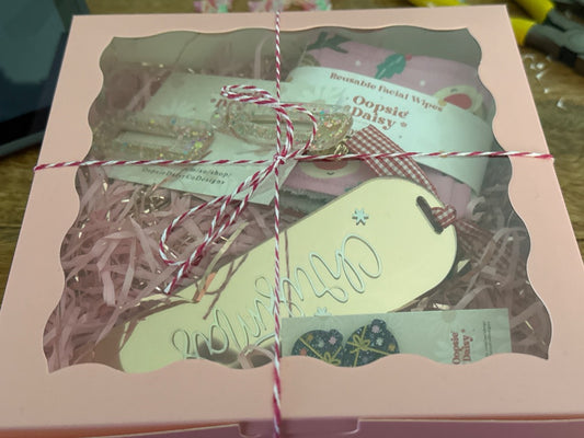 Oopsie Daisy Collections Christmas Gift Box 1,  Pink